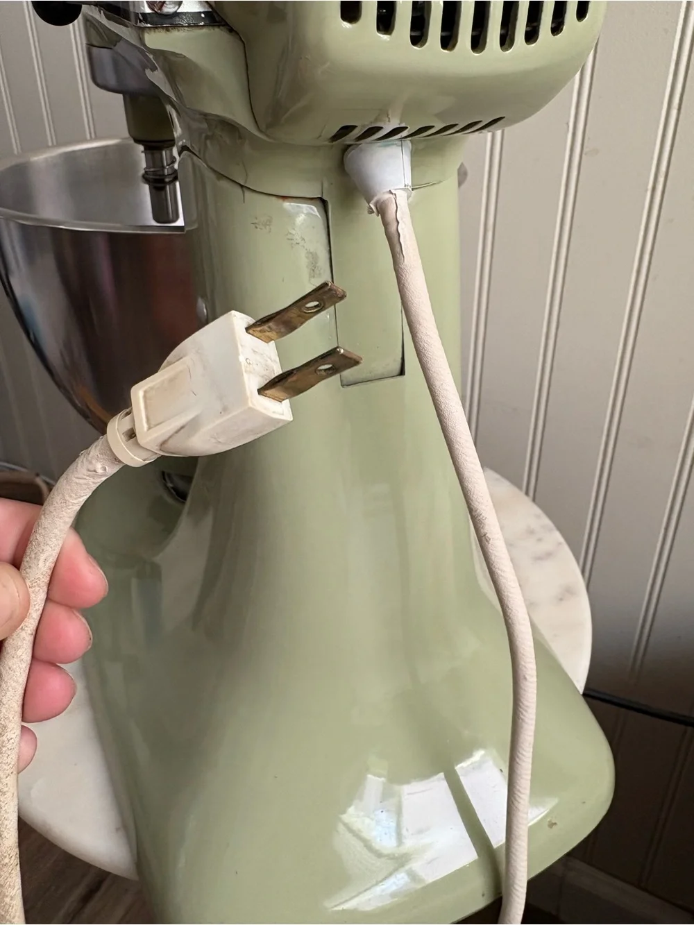 Vintage Hobart KitchenAid Avocado Green 6-Speed Stand Mixer Whisk/Paddle/Hook